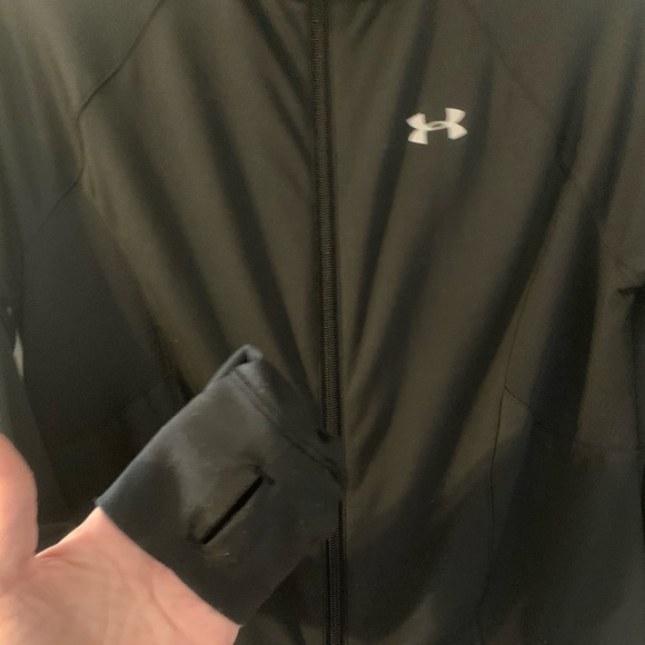 EUC Under Armour UA Run zip up jacket back pleats - Picture 3 of 9